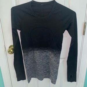 Luluemon athletica swiftly tech top